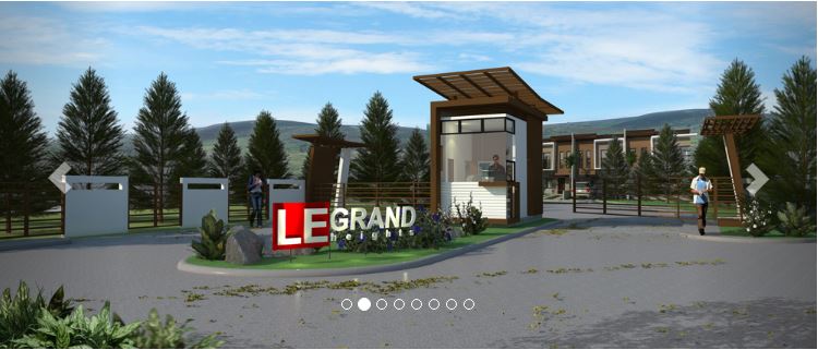 Le Grand entrance